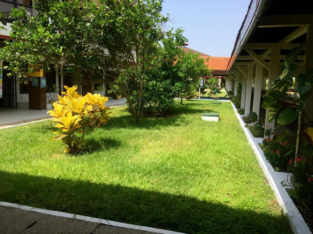 Elmina Beach Resort エクステリア 写真